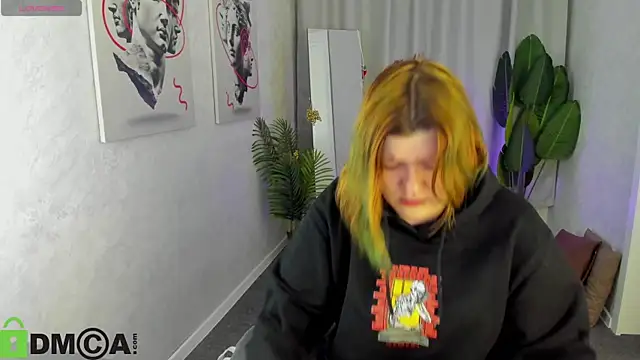 Michele Greenn online show from January 2026 01:11:01 AM