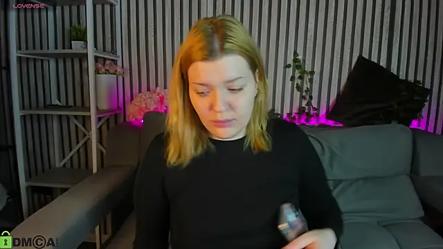 Michele Greenn online show from March 2026 01:05:01 AM