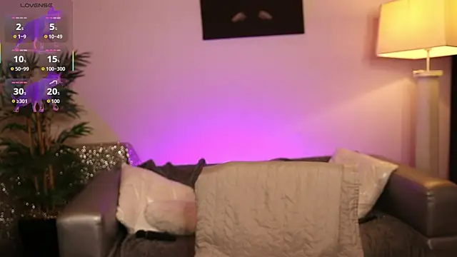 Snapshot of NovaHollisx chatting on September 2025 04:03:01 AM NovaHollisx online show from September 2025 04:03:01 AM