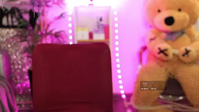 Snapshot of NovaHollisx chatting on March 2026 08:20:01 AM NovaHollisx online show from March 2026 08:20:01 AM