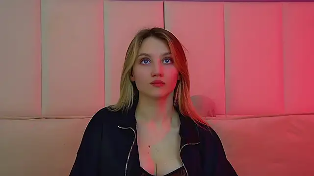 Snapshot of StacyEvances chatting on March 2026 07:09:02 PM StacyEvances online show from March 2026 07:09:02 PM