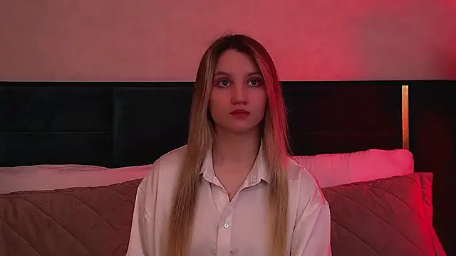 Snapshot of StacyEvances chatting on March 2026 06:11:01 PM StacyEvances online show from March 2026 06:11:01 PM