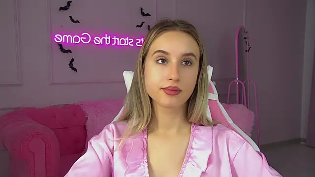 Snapshot of VictoriaHopsons chatting on October 2025 09:10:02 AM VictoriaHopsons online show from October 2025 09:10:02 AM