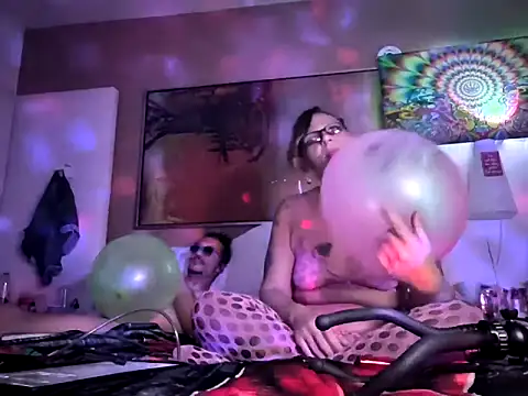 SparklesB1tch online show from April 2026 09:31:01 AM