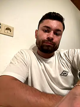 irimiea1729 online show from October 2025 12:41:01 AM