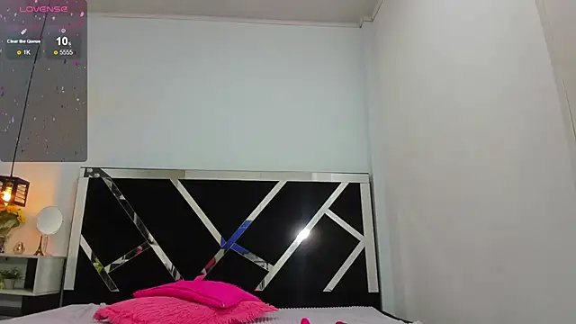 iisabella noa online show from December 2025 07:32:01 PM