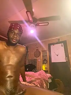 Snapshot of black_Man_dingo chatting on November 2025 11:59:01 PM black Man dingo online show from November 2025 11:59:01 PM