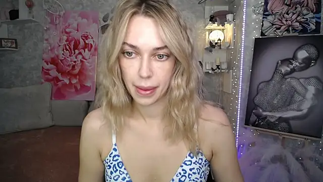 Snapshot of NickyAdamidi chatting on July 2026 04:16:01 PM NickyAdamidi online show from July 2026 04:16:01 PM