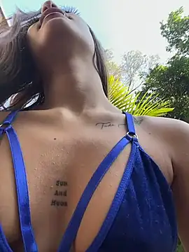 Snapshot of MystiqueXXX chatting on October 2025 01:09:01 PM MystiqueXXX online show from October 2025 01:09:01 PM