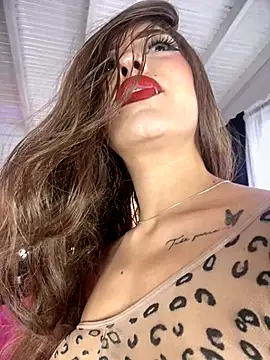 Snapshot of MystiqueXXX chatting on October 2025 01:14:01 PM MystiqueXXX online show from October 2025 01:14:01 PM