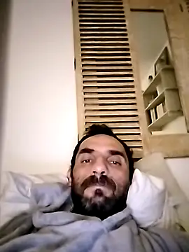 Snapshot of hotmen83 chatting on October 2025 04:12:01 AM hotmen83 online show from October 2025 04:12:01 AM