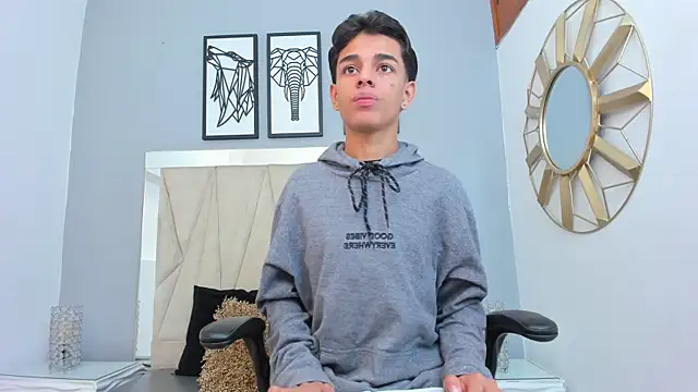 owen  johnson online show from September 2025 11:43:01 AM