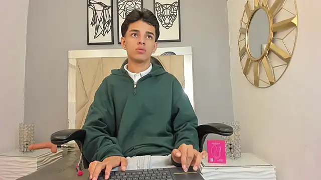 owen  johnson online show from October 2025 12:12:02 PM