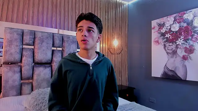 owen  johnson online show from November 2025 12:00:02 PM