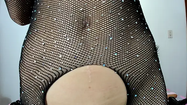 Camila Martiinez online show from November 2025 07:25:01 PM