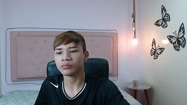 nathanclay online show from October 2025 12:28:02 PM