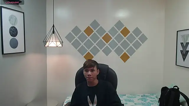 nathanclay online show from November 2025 04:01:02 AM