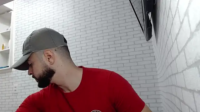 BombeiroHotx online show from December 2025 08:29:01 PM