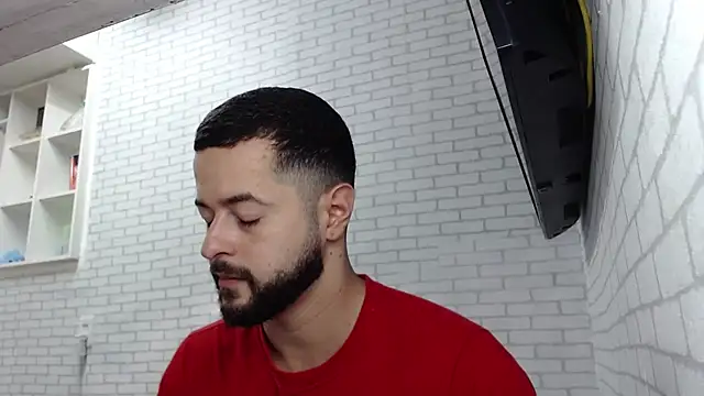 BombeiroHotx online show from April 2026 09:56:01 PM