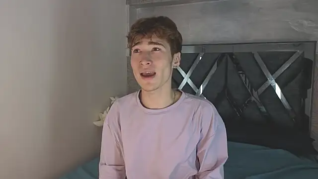  DantFox  online show from December 2025 01:33:02 AM