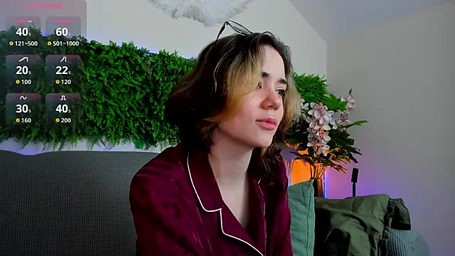 Snapshot of Sunny_Teaze chatting on November 2025 07:33:02 AM Sunny Teaze online show from November 2025 07:33:02 AM