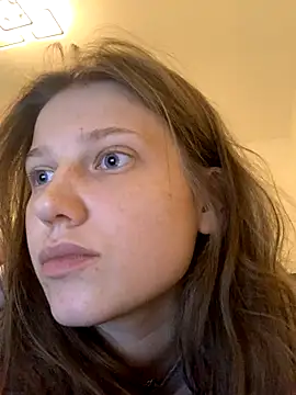 Snapshot of Leya_F chatting on September 2025 07:15:01 PM Leya F online show from September 2025 07:15:01 PM