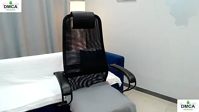 Snapshot of Pion_01 chatting on February 2026 07:51:01 AM Pion 01 online show from February 2026 07:51:01 AM