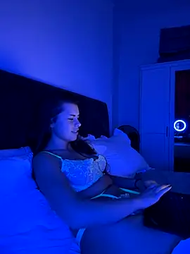 AlitaNova online show from October 2025 01:56:02 PM