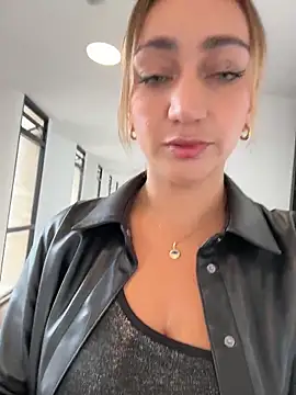 Ninabigtitied online show from March 2026 04:44:02 PM