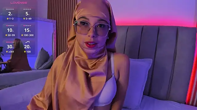 Snapshot of naishaa_ chatting on September 2025 06:55:02 PM naishaa  online show from September 2025 06:55:02 PM
