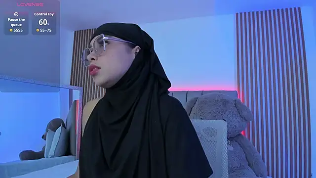 Snapshot of naishaa_ chatting on September 2025 06:46:02 PM naishaa  online show from September 2025 06:46:02 PM