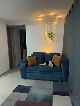 Lily June online show from November 2025 01:30:02 AM