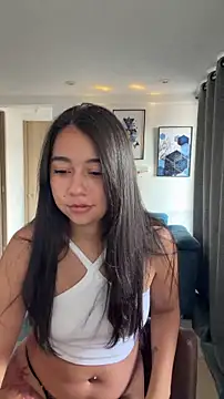 Lily June online show from April 2026 07:51:01 PM