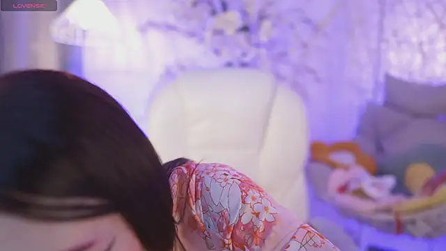 JadeSummerr online show from September 2025 11:48:01 AM