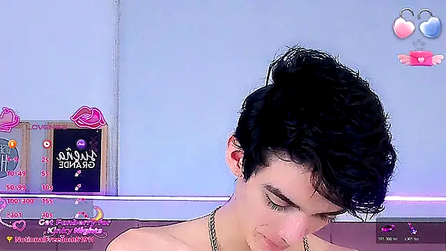 Baby FenixTS online show from December 2025 07:48:01 AM