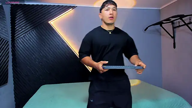 Horny nick18 online show from March 2026 12:44:01 PM