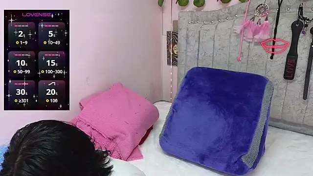 Snapshot of katalinathxandbritney1 chatting on September 2025 09:15:02 PM katalinathxandbritney1 online show from September 2025 09:15:02 PM