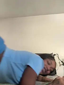 PrettyBabriexox online show from October 2025 04:24:02 PM