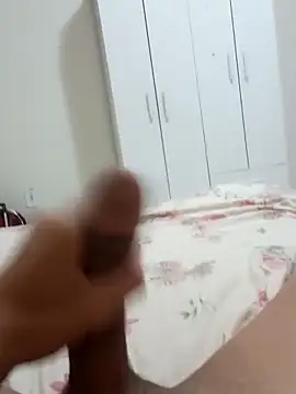 Snapshot of Gusttavotesudoxxvvc chatting on November 2025 05:46:01 AM Gusttavotesudoxxvvc online show from November 2025 05:46:01 AM