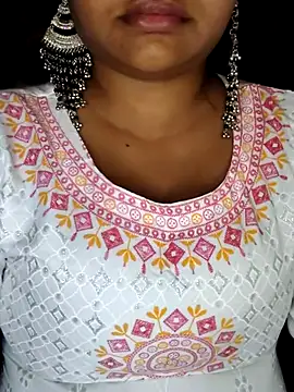 Snapshot of monika_555 chatting on November 2025 10:37:01 AM monika 555 online show from November 2025 10:37:01 AM