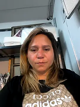 Snapshot of haashkyo chatting on March 2026 04:34:02 AM haashkyo online show from March 2026 04:34:02 AM