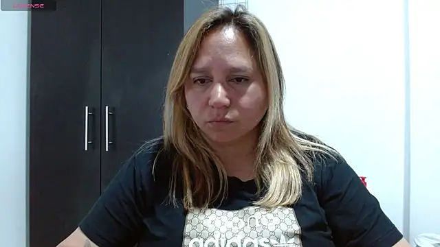 Snapshot of haashkyo chatting on April 2026 07:47:02 PM haashkyo online show from April 2026 07:47:02 PM