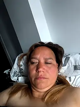 Snapshot of haashkyo chatting on April 2026 01:15:02 PM haashkyo online show from April 2026 01:15:02 PM