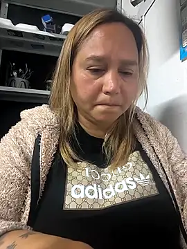 Snapshot of haashkyo chatting on April 2026 10:54:02 PM haashkyo online show from April 2026 10:54:02 PM