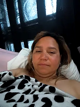 Snapshot of haashkyo chatting on April 2026 01:28:01 PM haashkyo online show from April 2026 01:28:01 PM