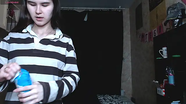 Snapshot of litle_owl chatting on October 2025 06:49:02 PM litle owl online show from October 2025 06:49:02 PM