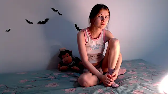 Snapshot of litle_owl chatting on October 2025 10:10:01 PM litle owl online show from October 2025 10:10:01 PM