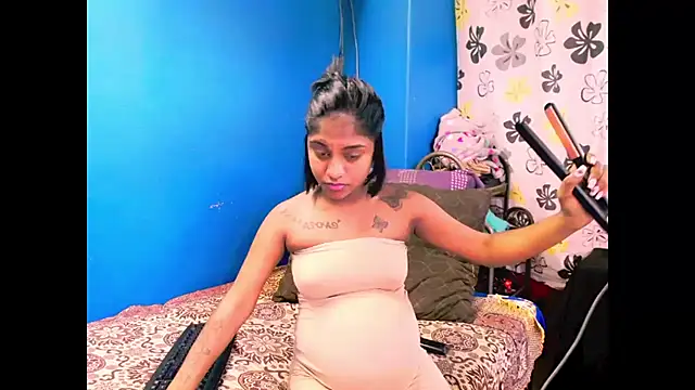 Snapshot of indiansumaya chatting on October 2025 06:14:01 AM indiansumaya online show from October 2025 06:14:01 AM