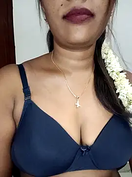 Snapshot of Tamil_kavinila chatting on April 2026 06:07:02 AM Tamil kavinila online show from April 2026 06:07:02 AM