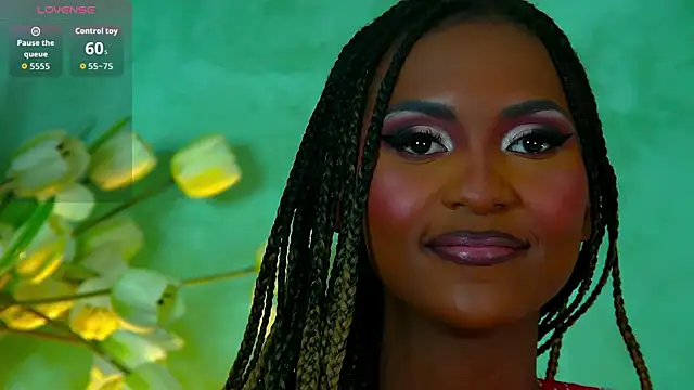 Snapshot of Izzie_Sugar chatting on September 2025 07:25:01 PM Izzie Sugar online show from September 2025 07:25:01 PM